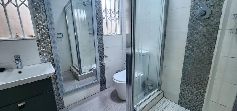 5 Bedroom Property for Sale in Erasmia Gauteng
