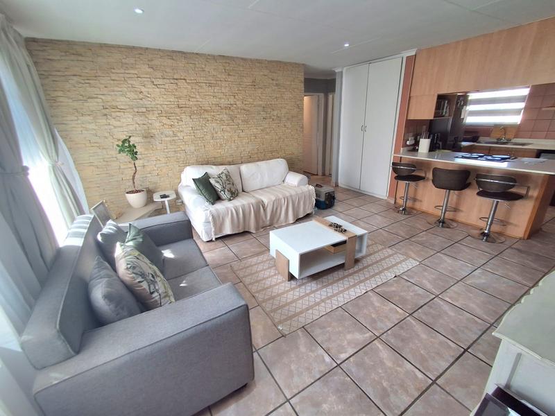 2 Bedroom Property for Sale in Verwoerdpark Gauteng