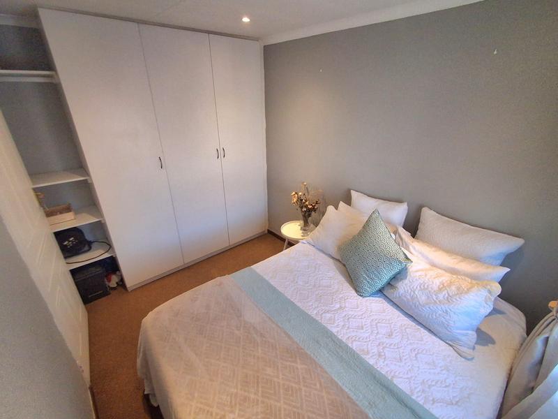 2 Bedroom Property for Sale in Verwoerdpark Gauteng