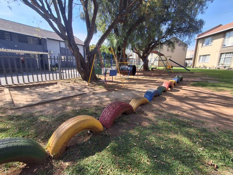 2 Bedroom Property for Sale in Verwoerdpark Gauteng