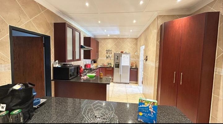 6 Bedroom Property for Sale in Boksburg Gauteng