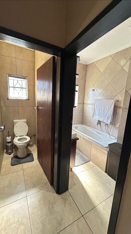 6 Bedroom Property for Sale in Boksburg Gauteng