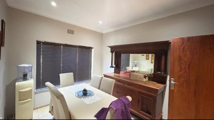 6 Bedroom Property for Sale in Boksburg Gauteng