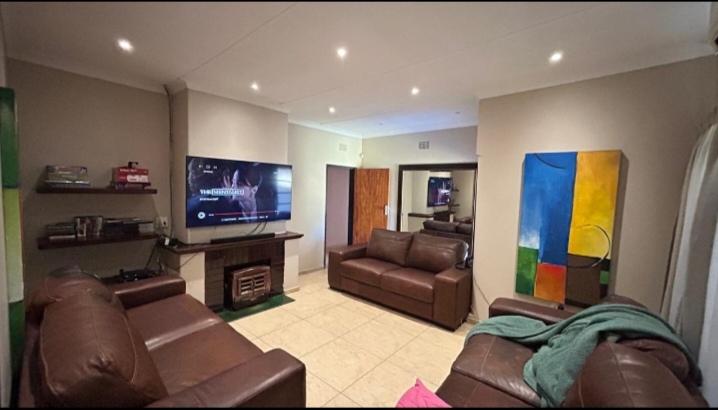 6 Bedroom Property for Sale in Boksburg Gauteng