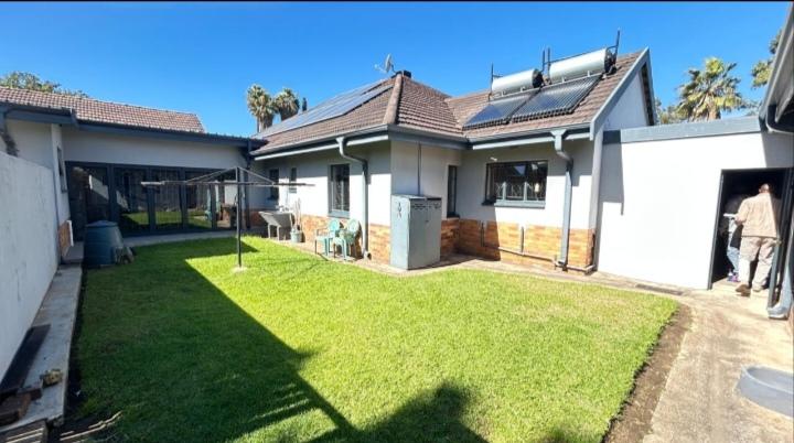 6 Bedroom Property for Sale in Boksburg Gauteng