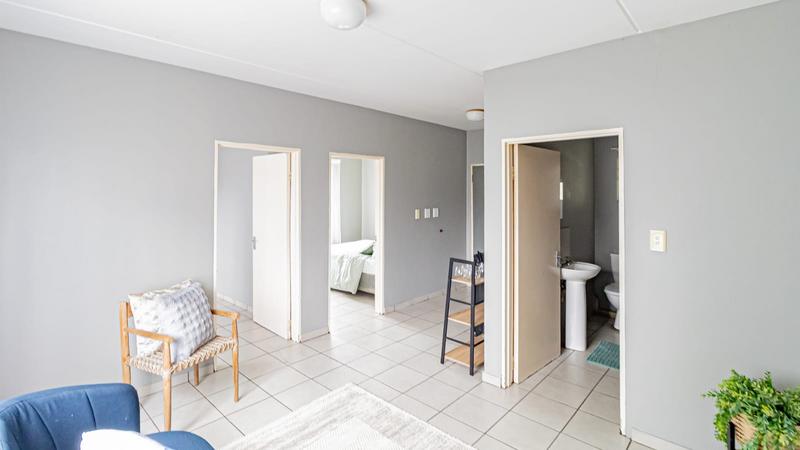 2 Bedroom Property for Sale in Fleurhof Gauteng