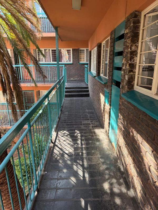 2 Bedroom Property for Sale in Florida Gauteng