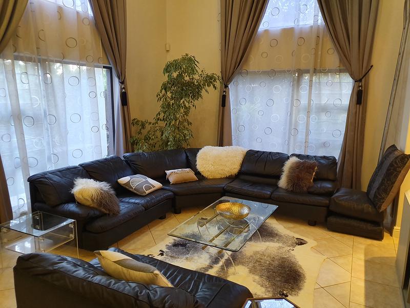 3 Bedroom Property for Sale in Pineslopes Gauteng