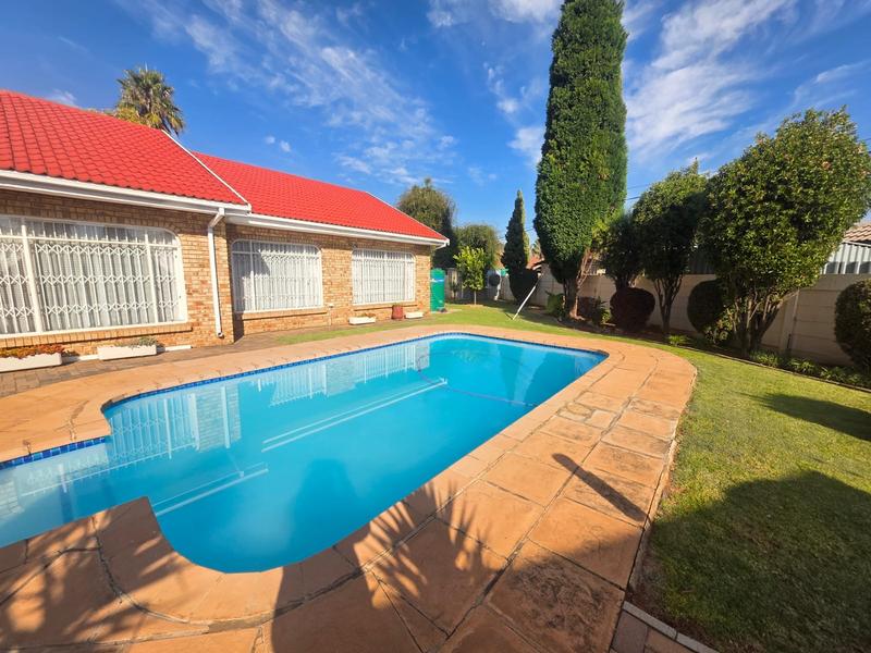 4 Bedroom Property for Sale in Risiville Gauteng