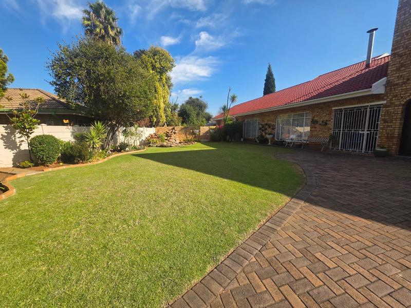 4 Bedroom Property for Sale in Risiville Gauteng