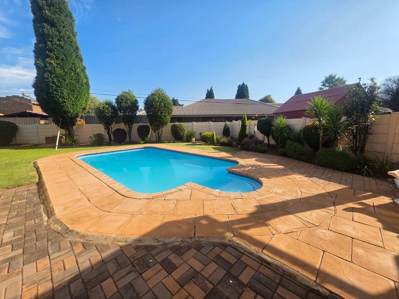 4 Bedroom Property for Sale in Risiville Gauteng