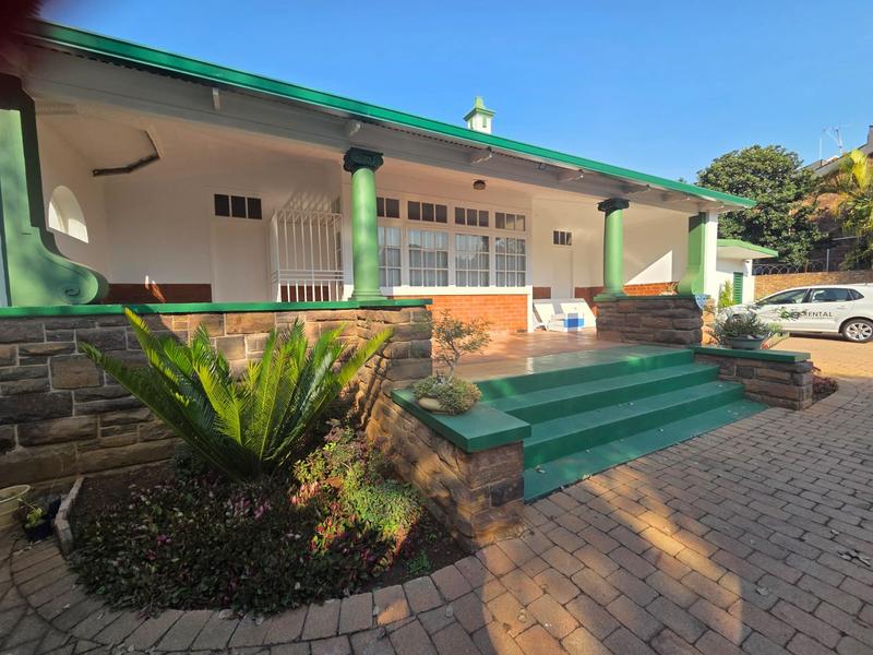 6 Bedroom Property for Sale in Hillcrest Gauteng