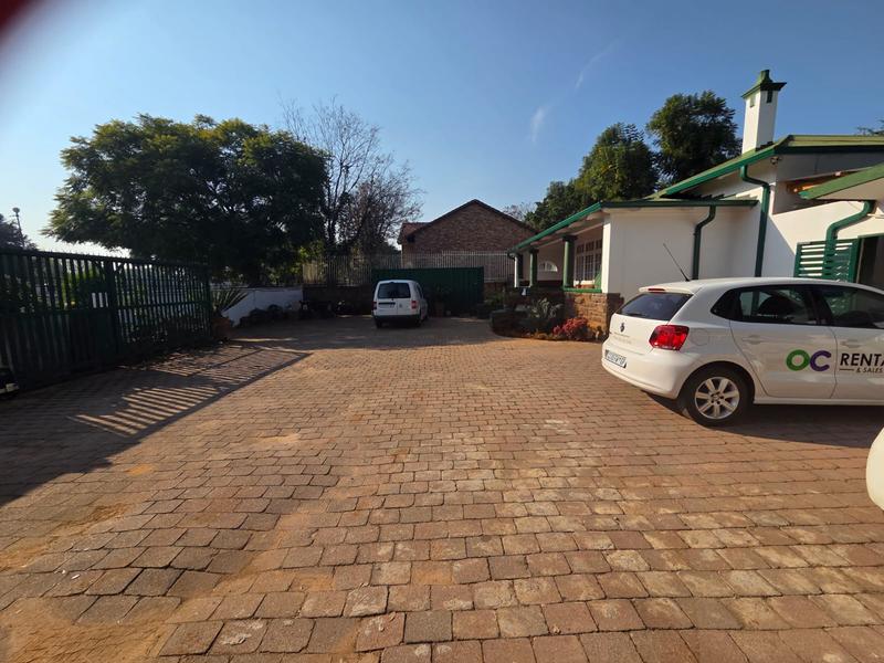 6 Bedroom Property for Sale in Hillcrest Gauteng
