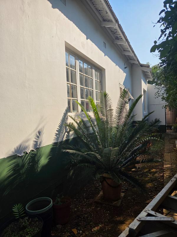6 Bedroom Property for Sale in Hillcrest Gauteng