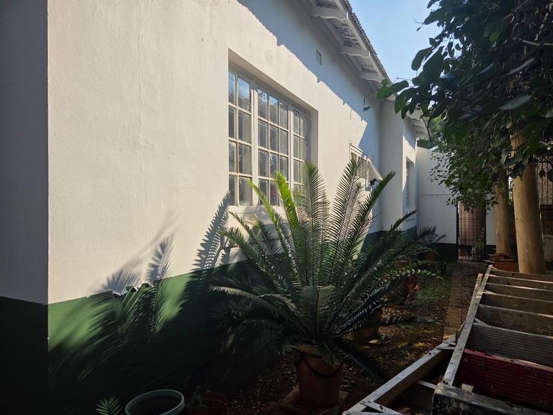 6 Bedroom Property for Sale in Hillcrest Gauteng