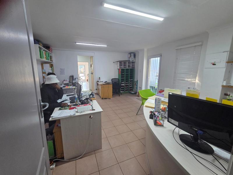 6 Bedroom Property for Sale in Hillcrest Gauteng