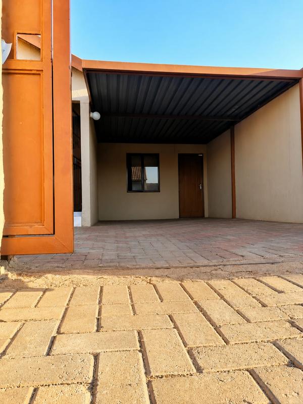 3 Bedroom Property for Sale in Clayville Gauteng