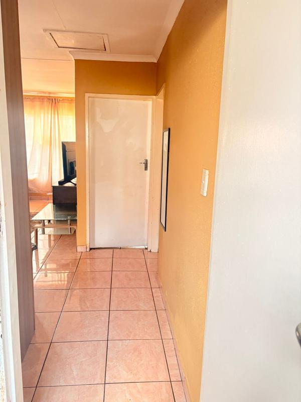 3 Bedroom Property for Sale in Clayville Gauteng