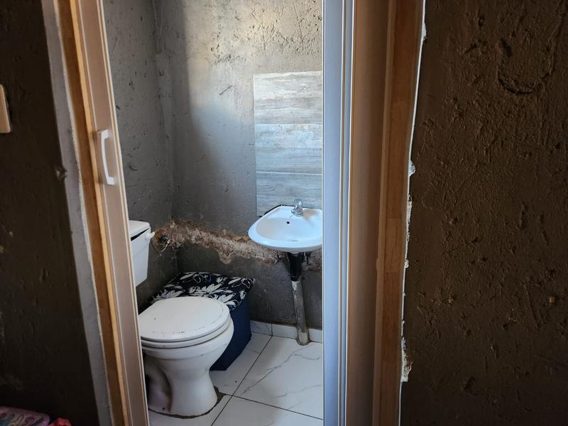 3 Bedroom Property for Sale in Clayville Gauteng