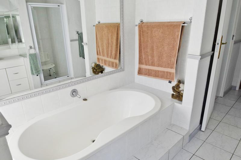 4 Bedroom Property for Sale in Morningside Gauteng