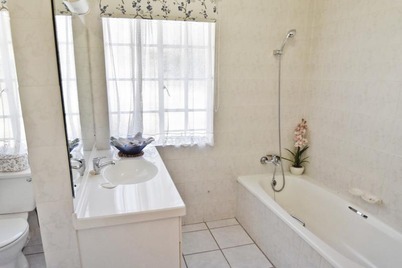 4 Bedroom Property for Sale in Morningside Gauteng