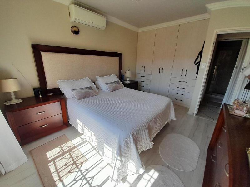 2 Bedroom Property for Sale in Eldoraigne Gauteng