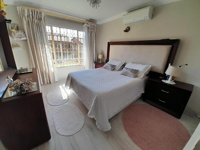 2 Bedroom Property for Sale in Eldoraigne Gauteng