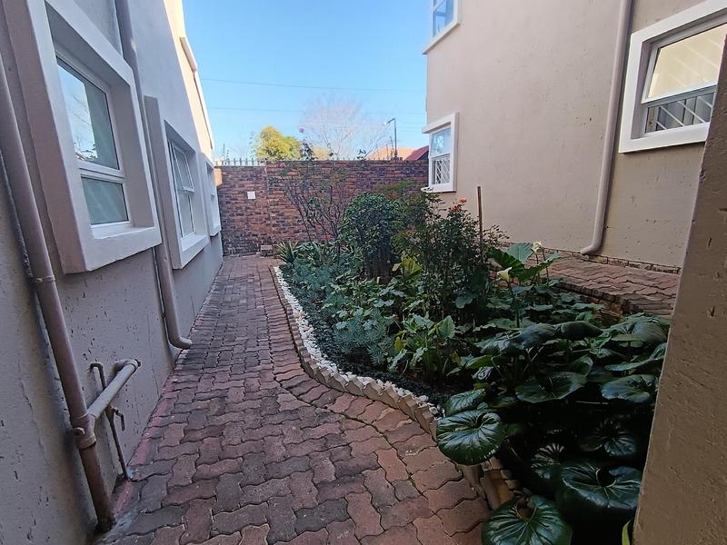 3 Bedroom Property for Sale in Wannenburghoogte Gauteng