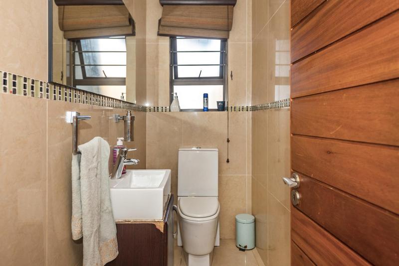 To Let 4 Bedroom Property for Rent in Bedfordview Gauteng