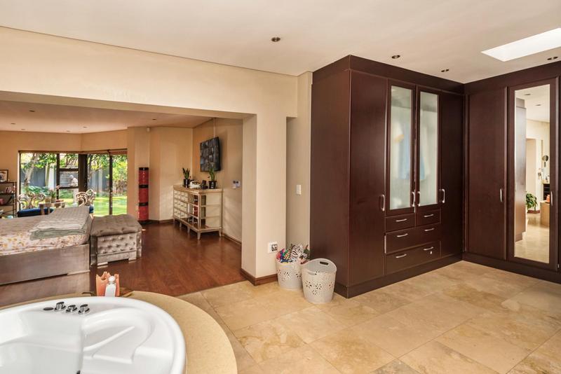 To Let 4 Bedroom Property for Rent in Bedfordview Gauteng