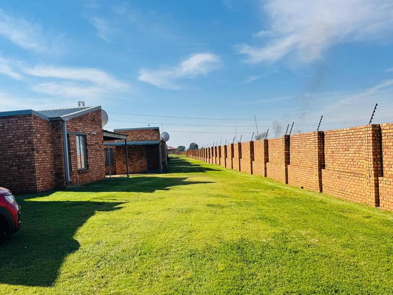 To Let 2 Bedroom Property for Rent in Windmill Park Gauteng