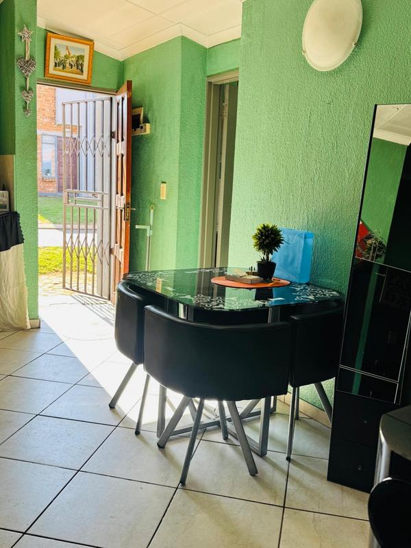 To Let 2 Bedroom Property for Rent in Windmill Park Gauteng