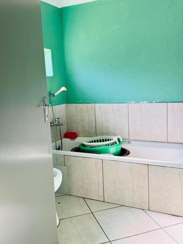 To Let 2 Bedroom Property for Rent in Windmill Park Gauteng