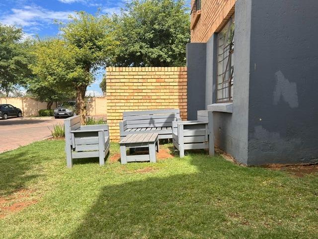 To Let 2 Bedroom Property for Rent in The Orchards Gauteng