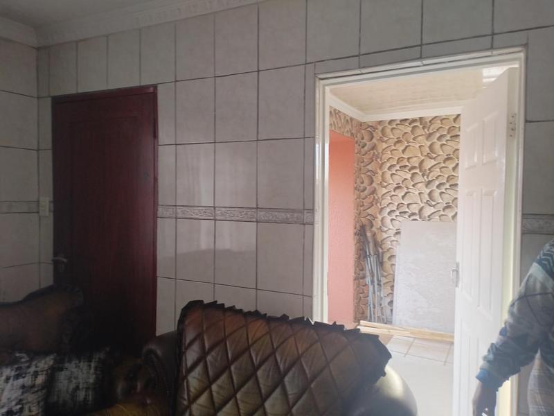 1 Bedroom Property for Sale in Moleleki Ext 3 Gauteng