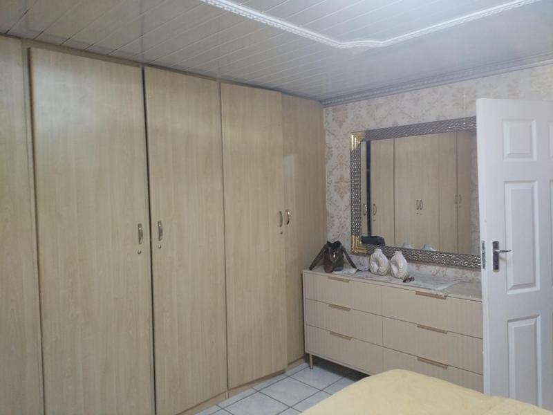 1 Bedroom Property for Sale in Moleleki Ext 3 Gauteng
