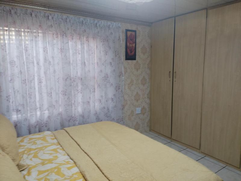 1 Bedroom Property for Sale in Moleleki Ext 3 Gauteng