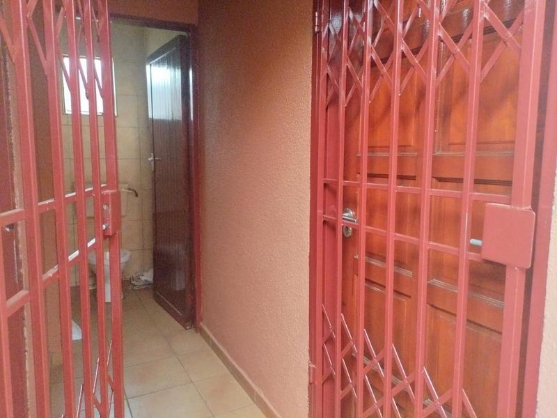 1 Bedroom Property for Sale in Moleleki Ext 3 Gauteng