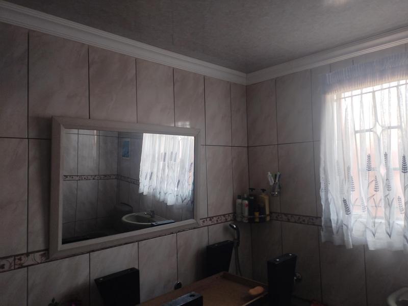 1 Bedroom Property for Sale in Moleleki Ext 3 Gauteng