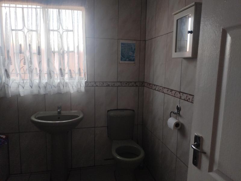 1 Bedroom Property for Sale in Moleleki Ext 3 Gauteng