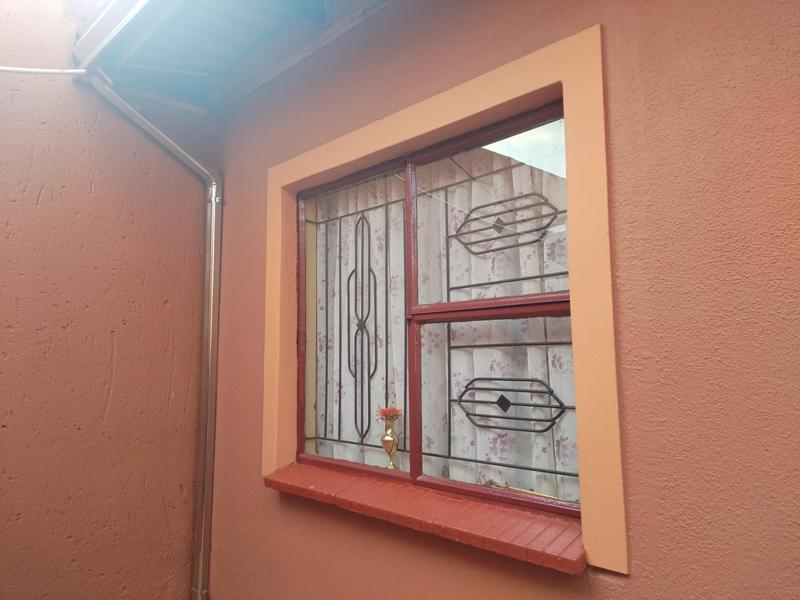1 Bedroom Property for Sale in Moleleki Ext 3 Gauteng