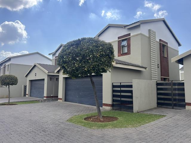 3 Bedroom Property for Sale in Equestria Gauteng