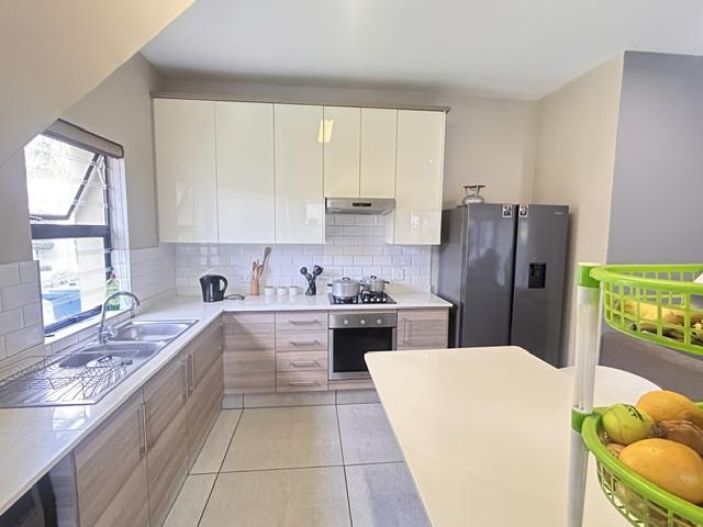 3 Bedroom Property for Sale in Equestria Gauteng