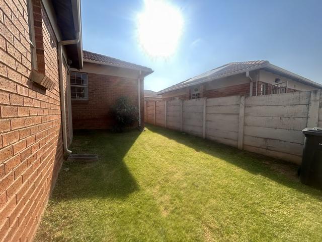 3 Bedroom Property for Sale in Thatch Hill Estate Gauteng