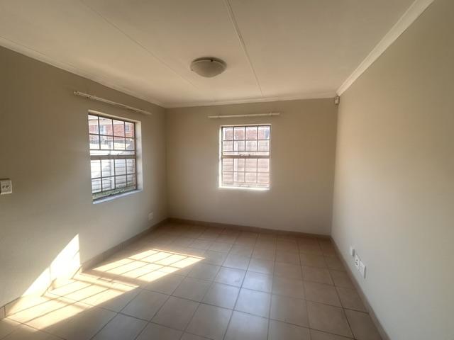 3 Bedroom Property for Sale in Thatch Hill Estate Gauteng