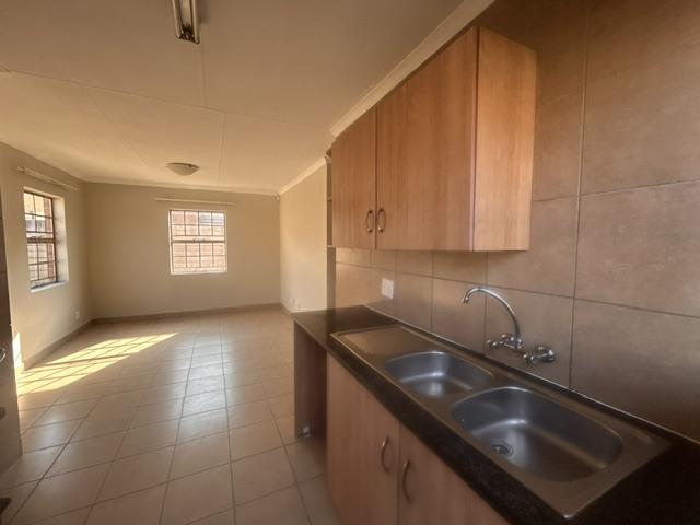 3 Bedroom Property for Sale in Thatch Hill Estate Gauteng