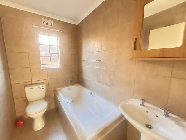 3 Bedroom Property for Sale in Thatch Hill Estate Gauteng