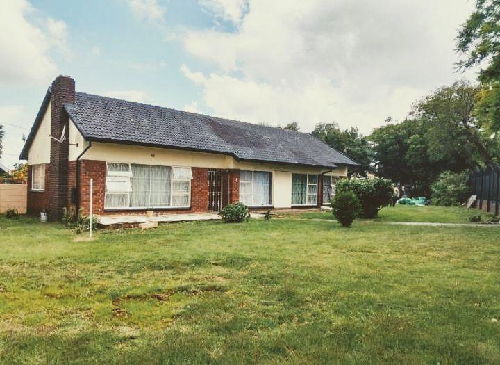 3 Bedroom Property for Sale in Linmeyer Gauteng