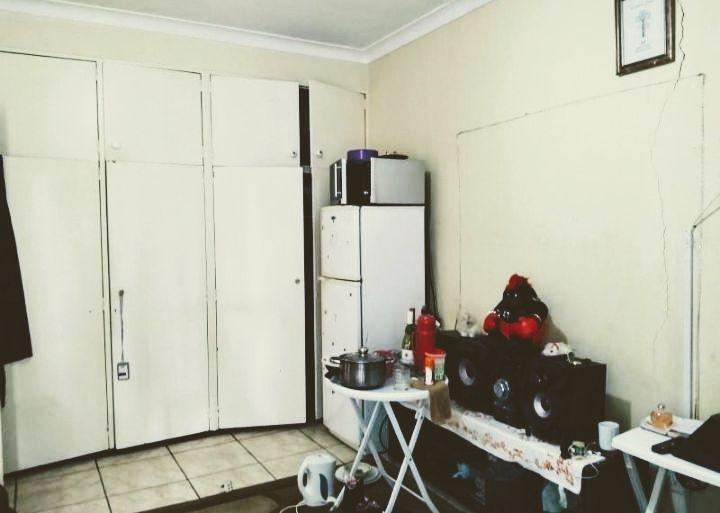 3 Bedroom Property for Sale in Linmeyer Gauteng
