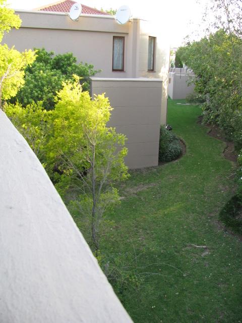 To Let 2 Bedroom Property for Rent in Lonehill Gauteng